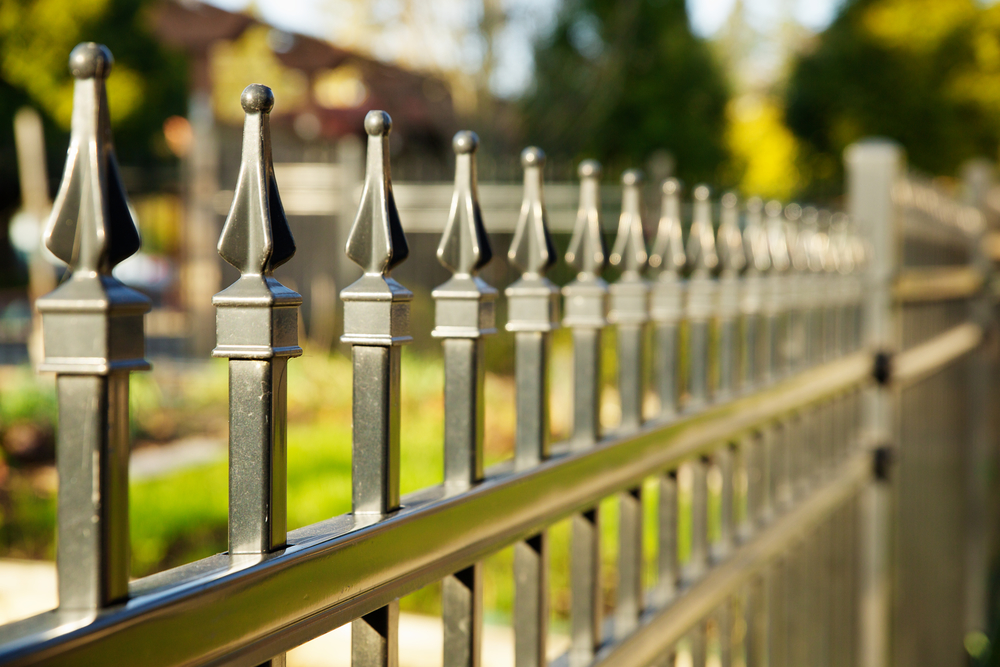 ornamental aluminum fence