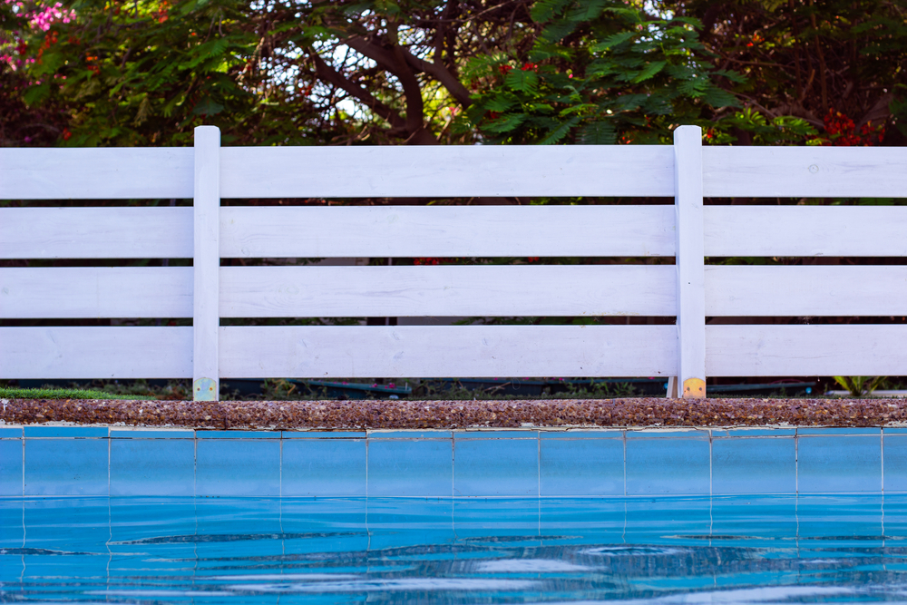 fencing home swimming pools