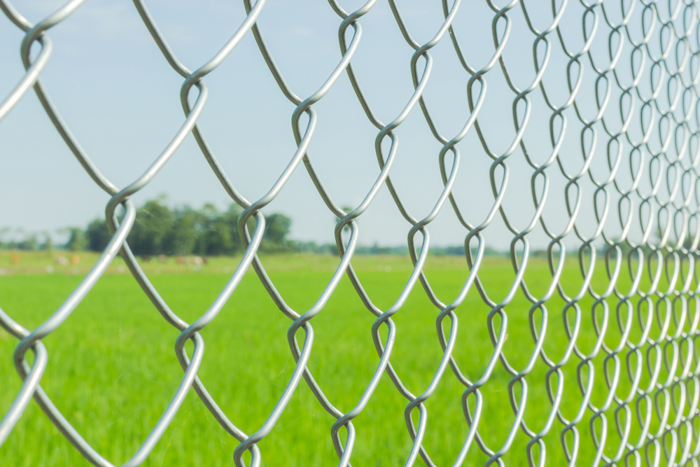 chain link fence cost factors