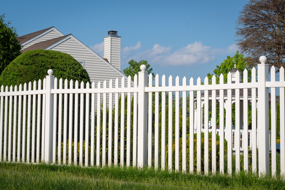 fence research property neighbors