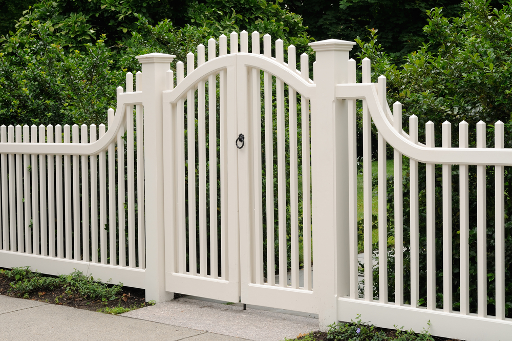 double fence gate placement